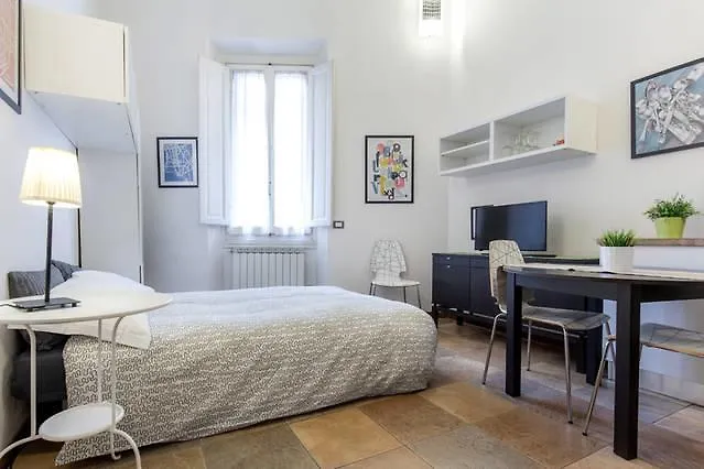 Silvia Apartman Firenze