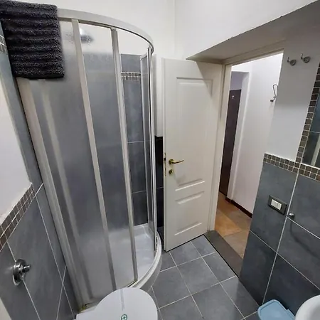 Silvia Apartment *